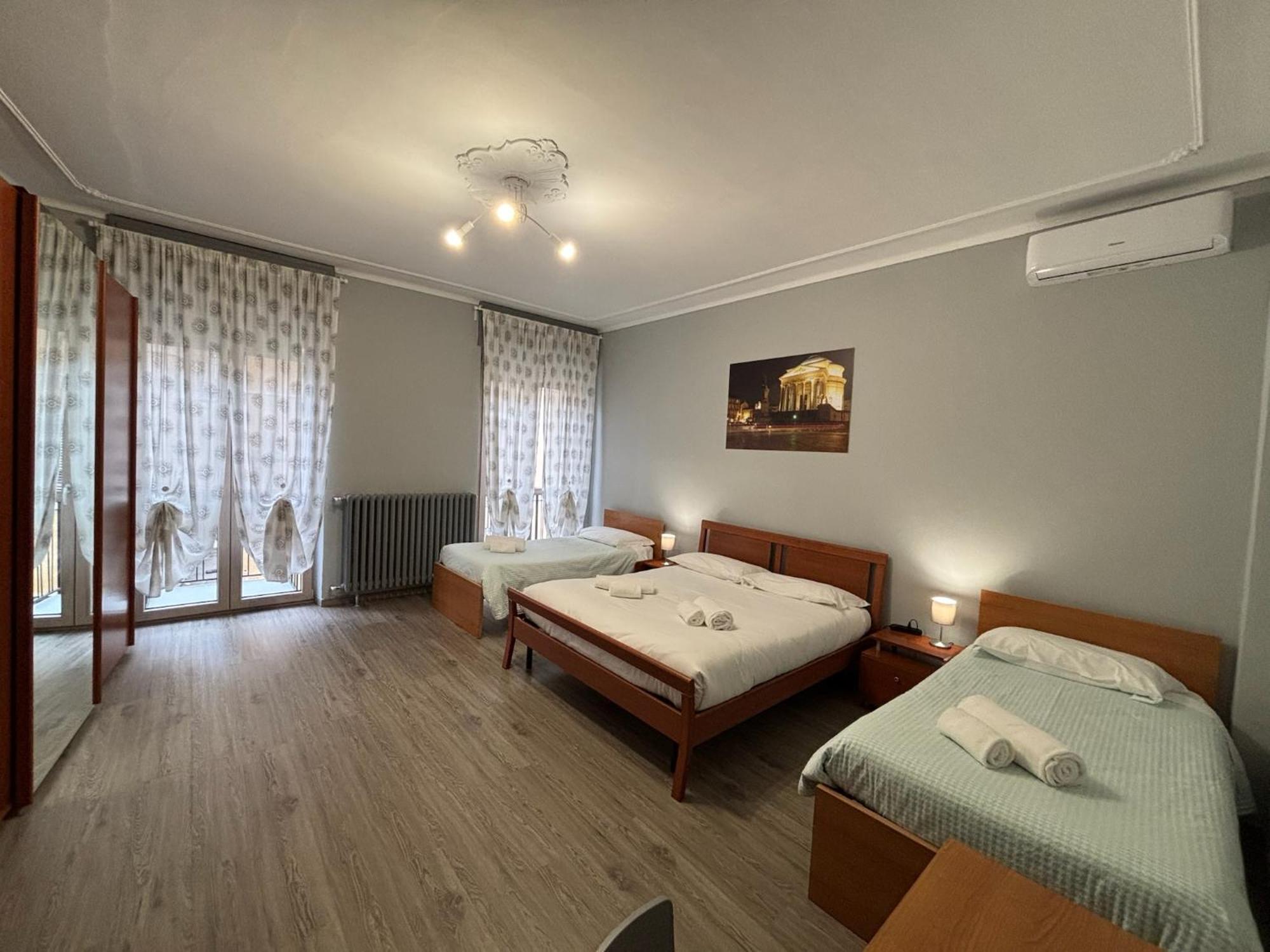 Domus Hotel Caselle Torinese Exteriör bild